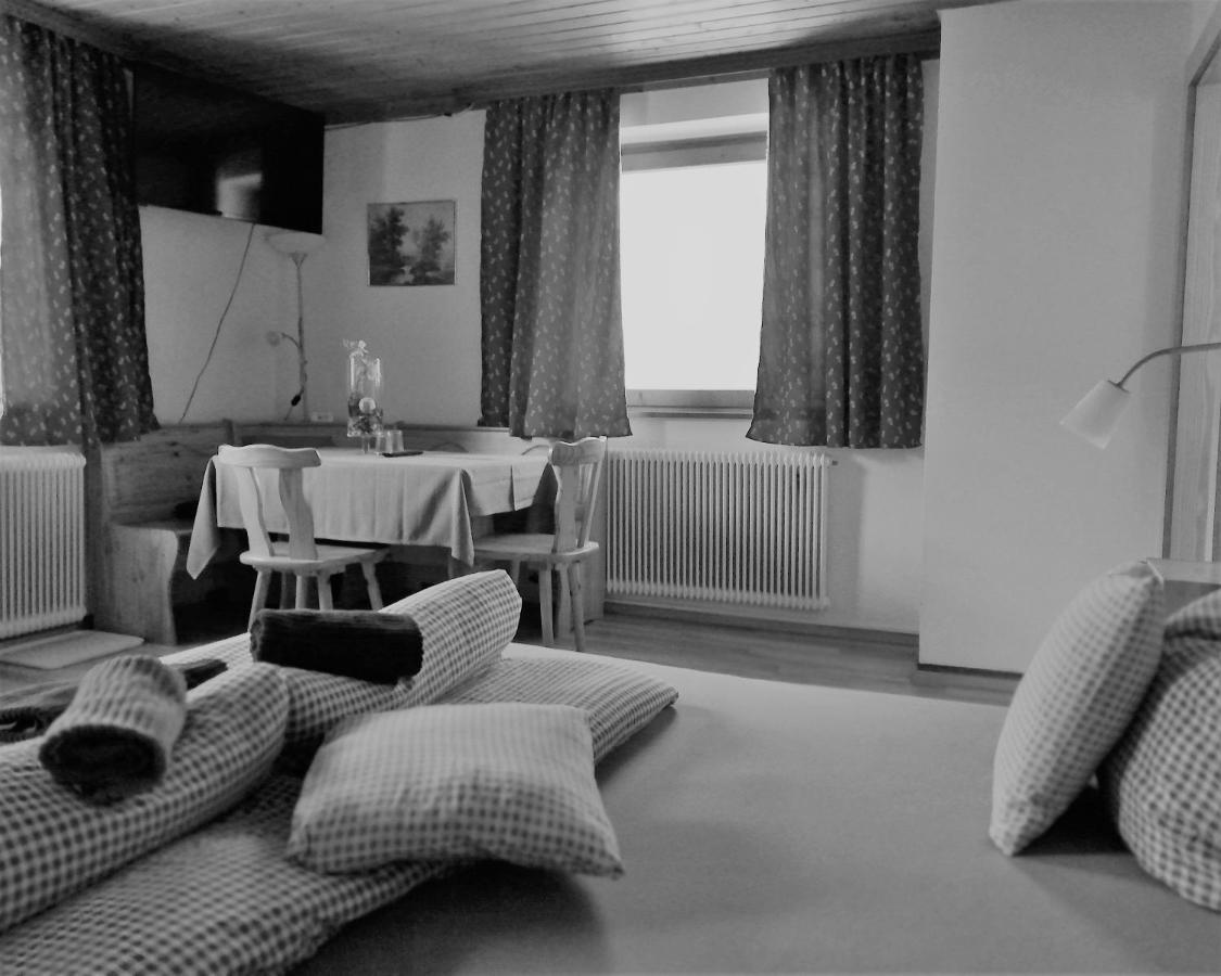 Hotel Gruppen Und Familienhof Falkenstein Krimml Exterior foto
