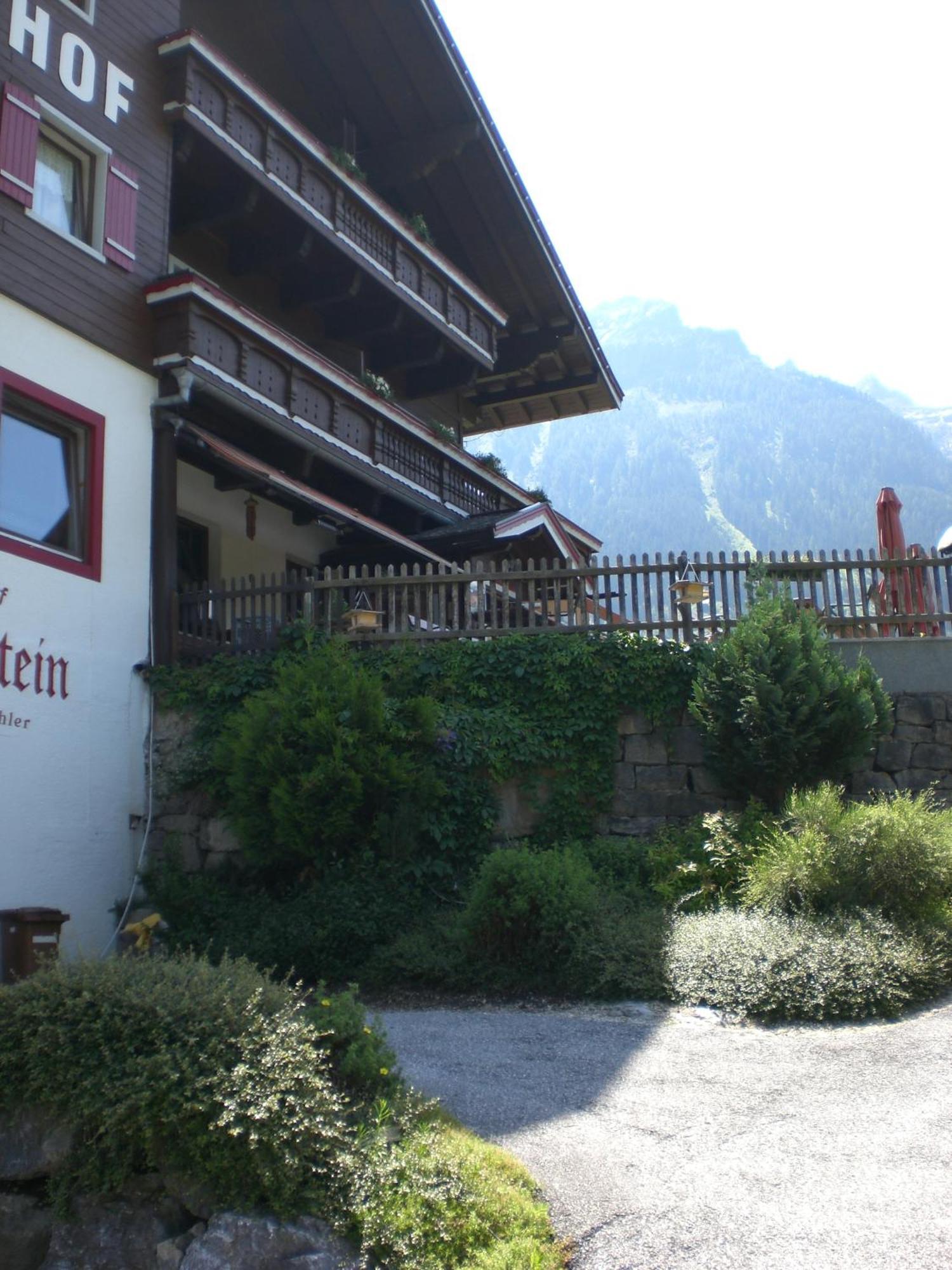 Hotel Gruppen Und Familienhof Falkenstein Krimml Exterior foto