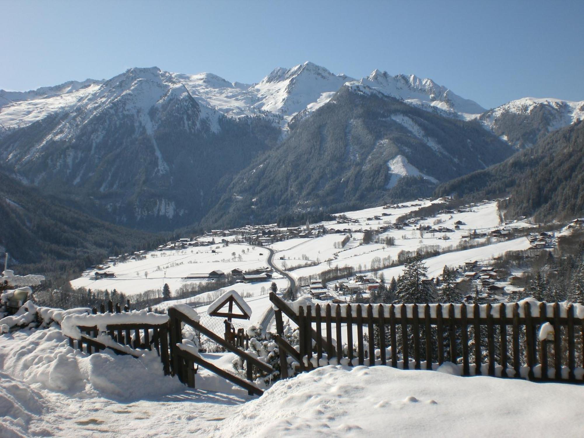 Hotel Gruppen Und Familienhof Falkenstein Krimml Exterior foto